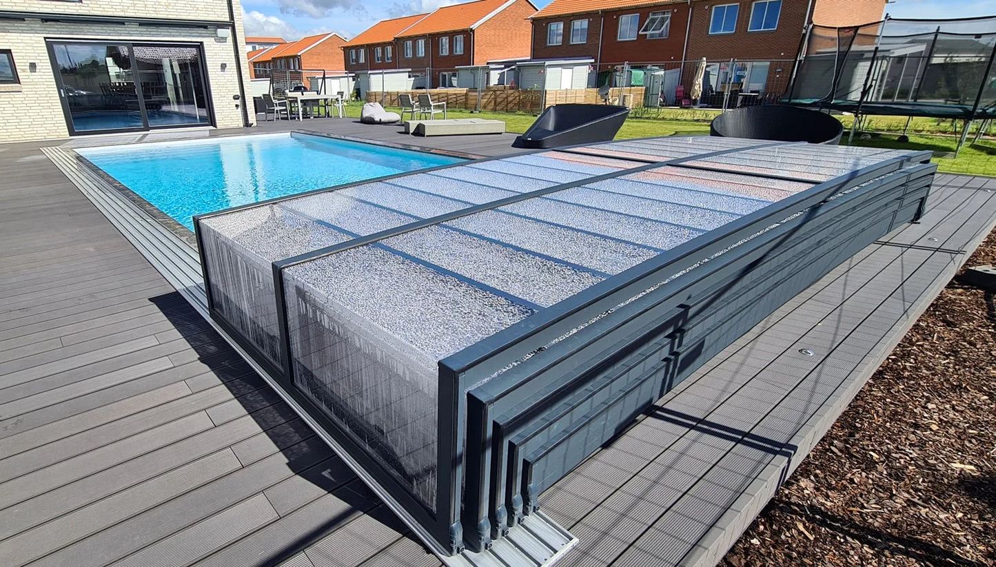 Bassengovertrekk ICON 4×8 med kantlist klar plast antrasitt