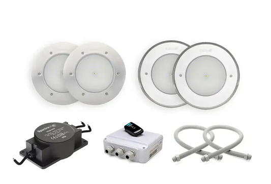 Varje paket innehåller fyra infällda LED-lampor med metallramar