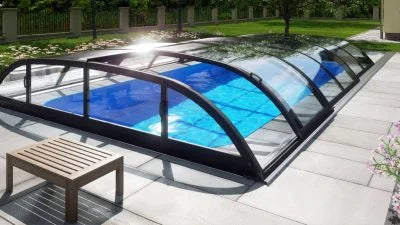 Lavt tak på bassenget – Dallas