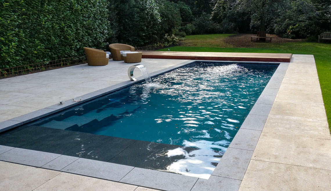Leisurepools Cube Høyvannslinje 4×9–12 m, 1,5 m dybde