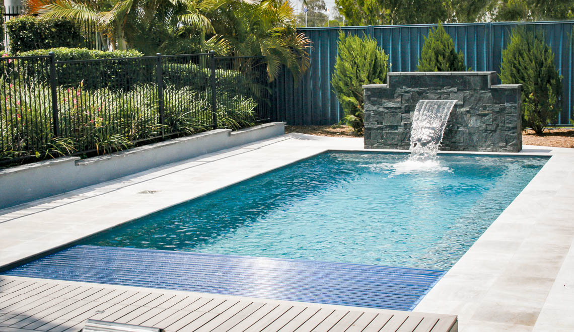 Leisurepools Reflection med lamellkasse 3,8 × 7,92–9,92 m, 1,28–1,78 m dybde
