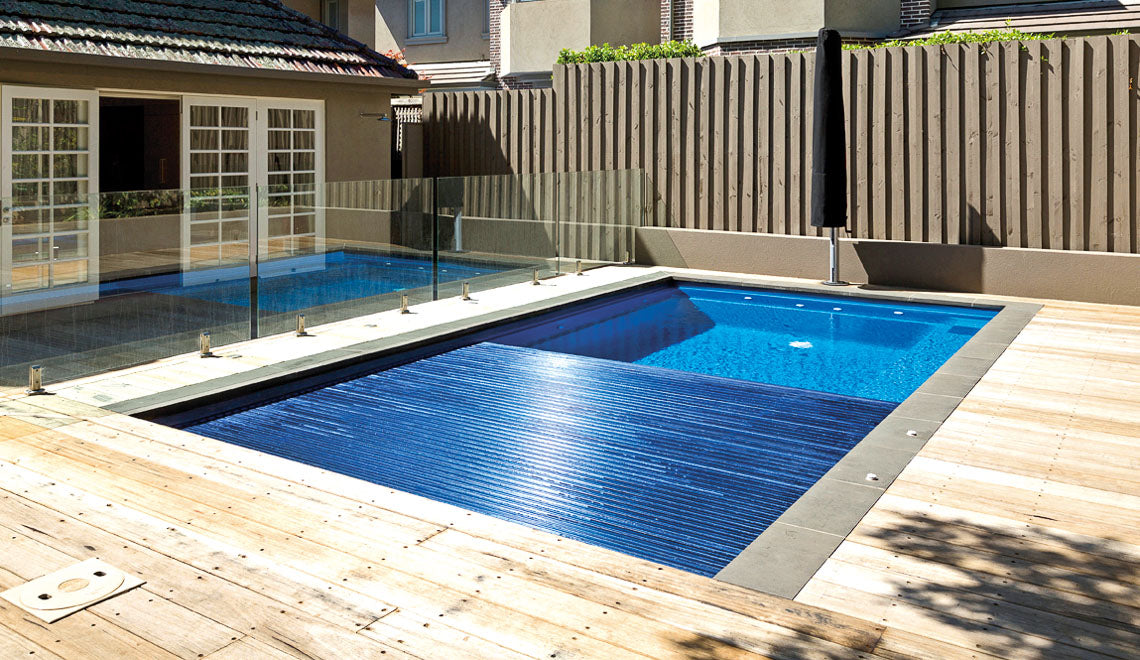 Leisurepools Reflection med lamellkasse 3,8 × 7,92–9,92 m, 1,28–1,78 m dybde
