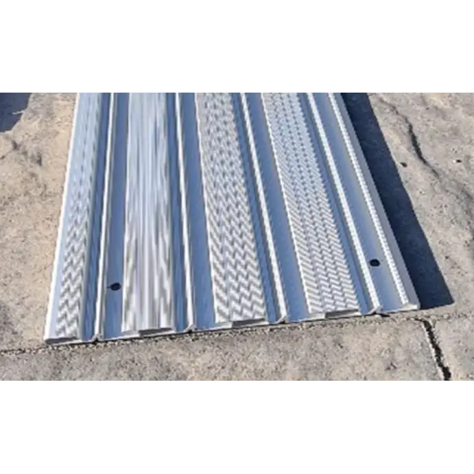 Silvrig metallisk pooldeckramp med extra skenor och pooltak kit icon