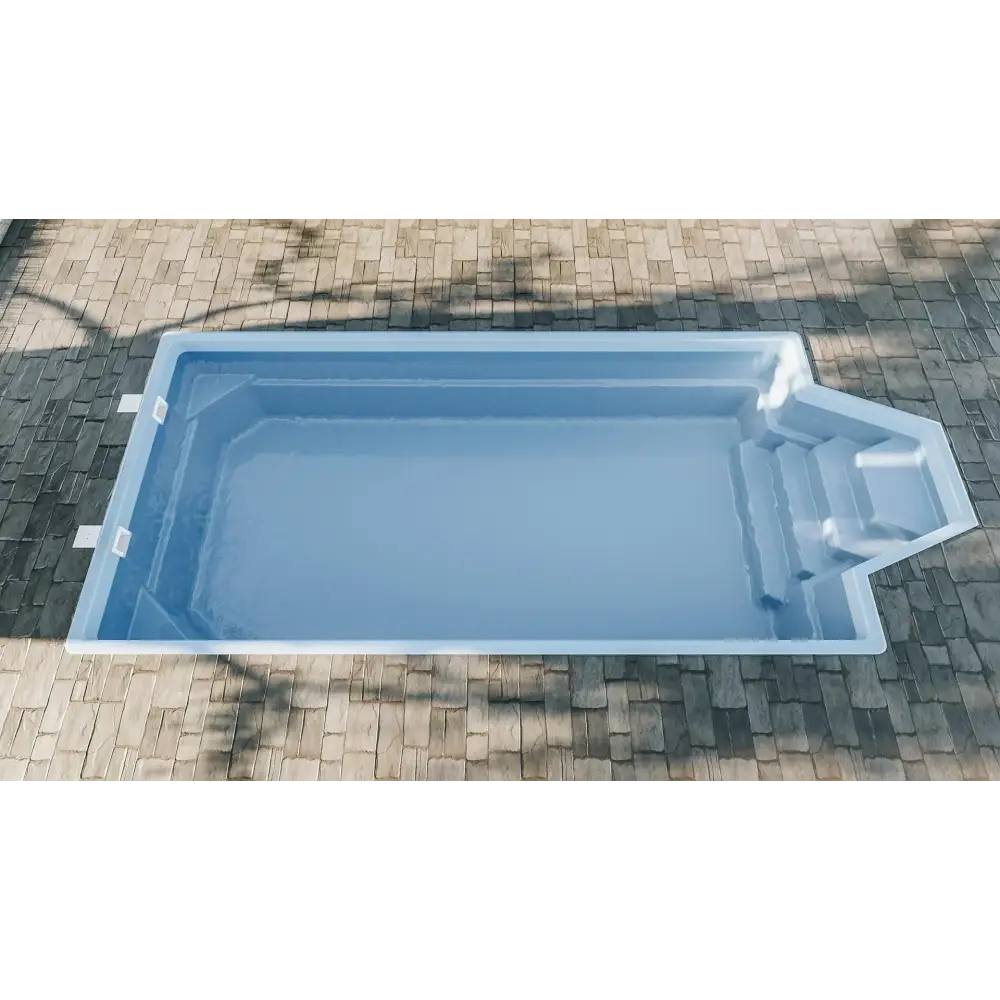 Glasfiberpool Grenada i ljusblått med intressant form och bekväma sittplatser