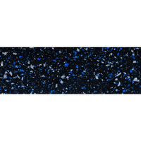 Mörkblå terrazzo med blå och vita glasbitar i Medelstor glasfiberpool Grenada