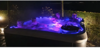 PassionSpa Delight Spabad med lila och blå LED-belysning i bubbelbad