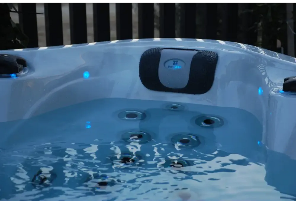 Blåupplyst PassionSpa Desire Spabad med svart-grå kontrollpanel
