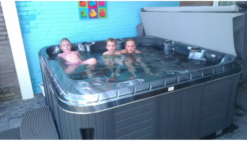 PassionSpa Relax Spabad Pure Collection – svart och silver med texturerade kanter
