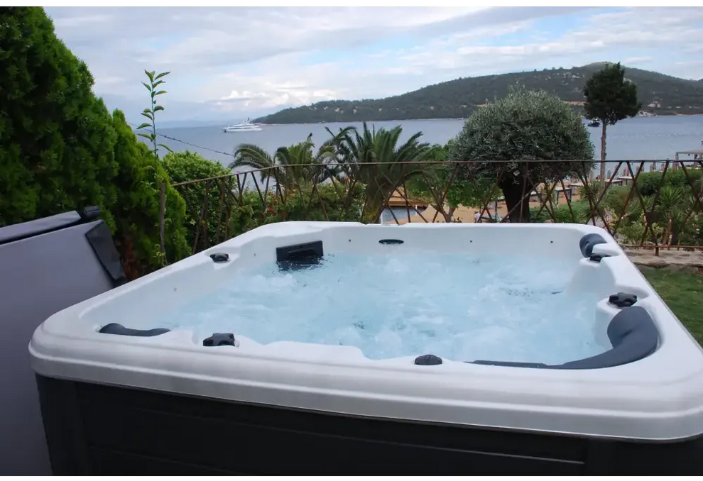 Vit PassionSpa Relax Spabad Pure Collection, svartvit bubblande spabad med modern design