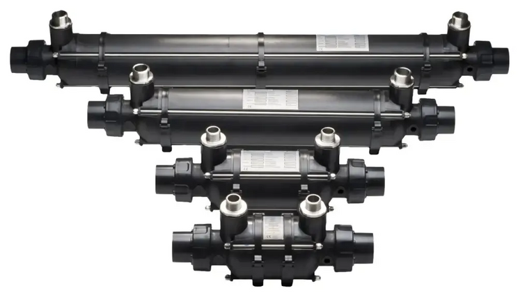 Svart plast värmeväxlare med gängade kopplingar i rostfritt stål