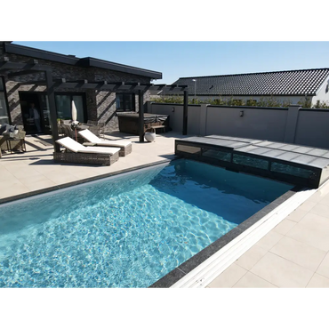 Pooltak icon kit s3 4x9 med rektangulär pool, klarglas, sidodörr och antracitfärgad enkelskena för att köpa pool