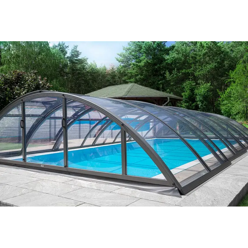 Pooltak Klasik med extra starka profiler i modern bågad design