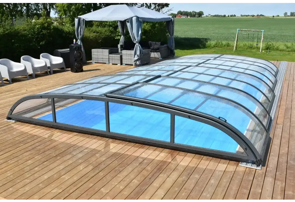 Pooltak Nivo Kit 750B med bågad glasöverdrag och svart ram