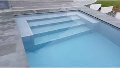 Pooltime Exclusive rektangulært PP-basseng, 12 mm, 4 x 12 x 1 – lyseblått vann, steinbelegg