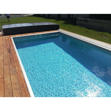 Exklusiv 12mm PP pool 3x6x1,5 m med klarblått vatten och trädeck