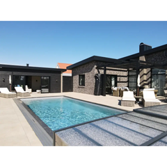 Pooltime Exclusive PP-basseng, 12 mm – 4 x 12 x 1,5 m, rektangulær form, klart blått vann, mørkegrå fliskanter, beige bassengtak, terrasse
