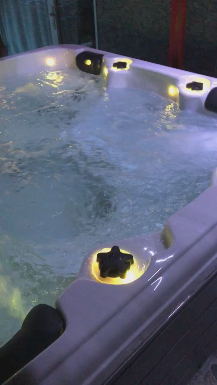 Produktvideo för PassionSpa Relax Spabad i Pure Collection