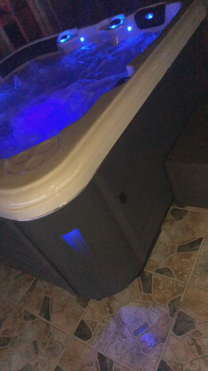 Produktvideo för PassionSpa Relax Spabad i Pure Collection
