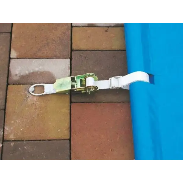 Vit rem med grön-silver ratchet för pooltäckning inkl handenhet