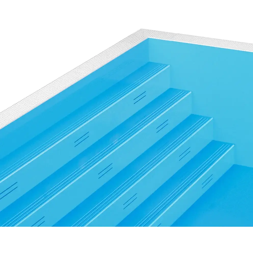 Blå pooltrappor med greppvänlig yta i ThermoPP Poolpaket QBig Overflow 3,5×8