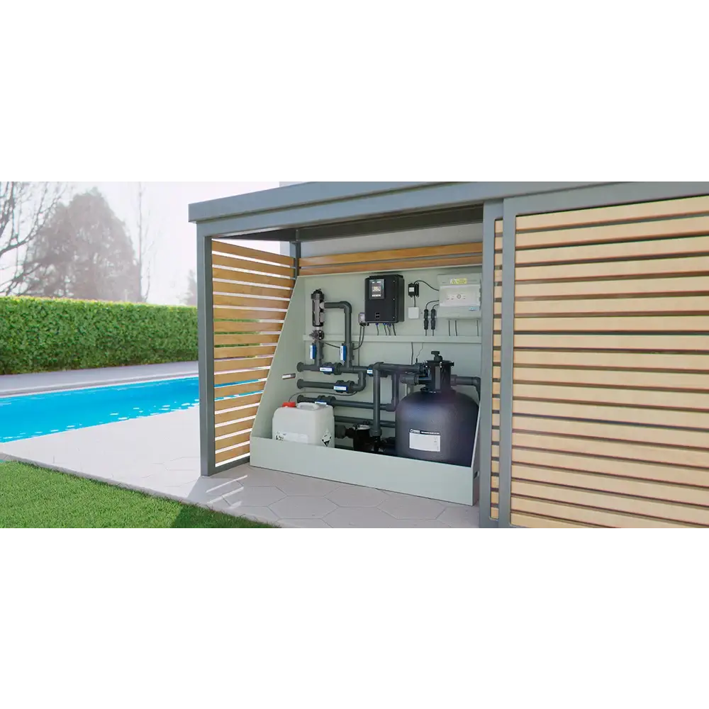 Svart cylindrisk poolfiltertank i ThermoPP Poolpaket QBig Overflow 3.5×8