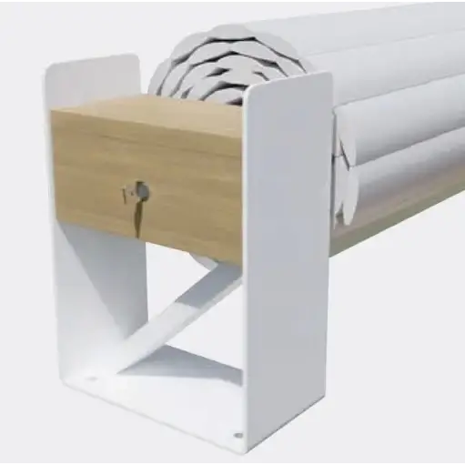 Top One Ovanmark 3m bredd vit poolöverdrag med vit metall- och trä rulljalusihållare och nyckelhål på träpanel